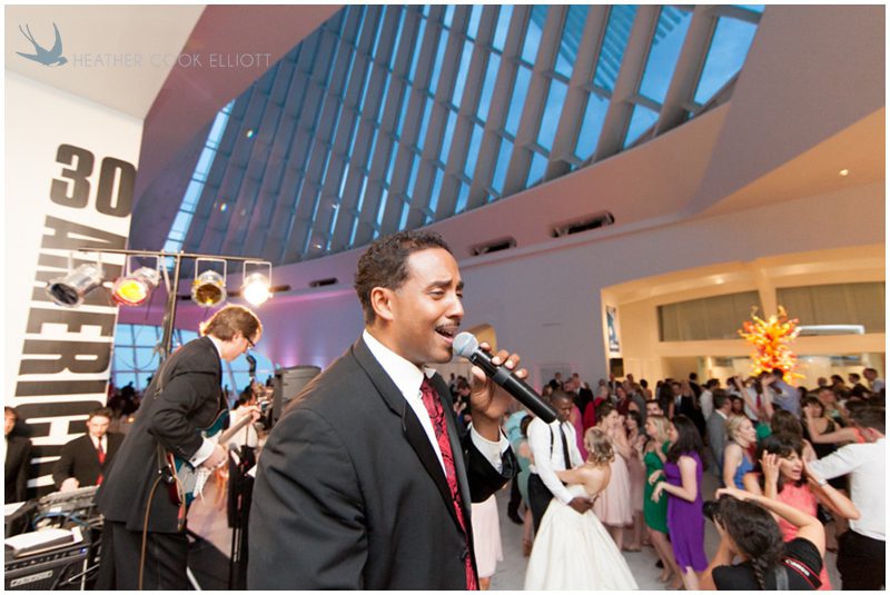 milwaukee art museum wedding photographer_303