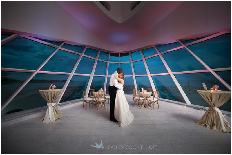 milwaukee art museum wedding photographer_310