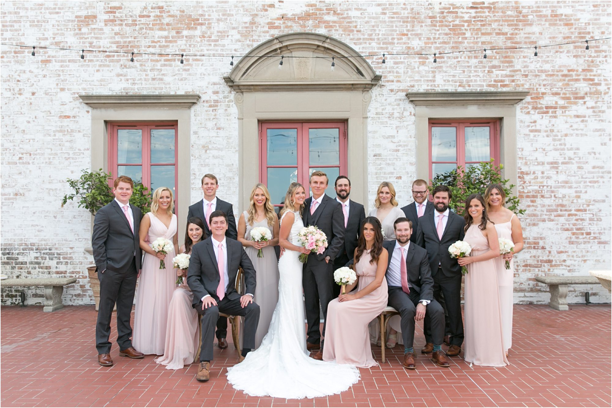 villa terrace milwaukee wedding photographer outdoor wedding