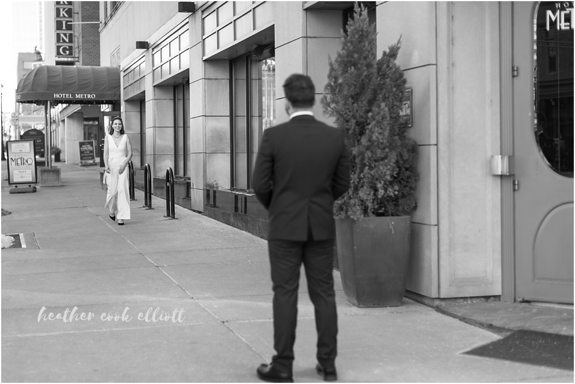 modern Milwaukee courthouse wedding hotel metro