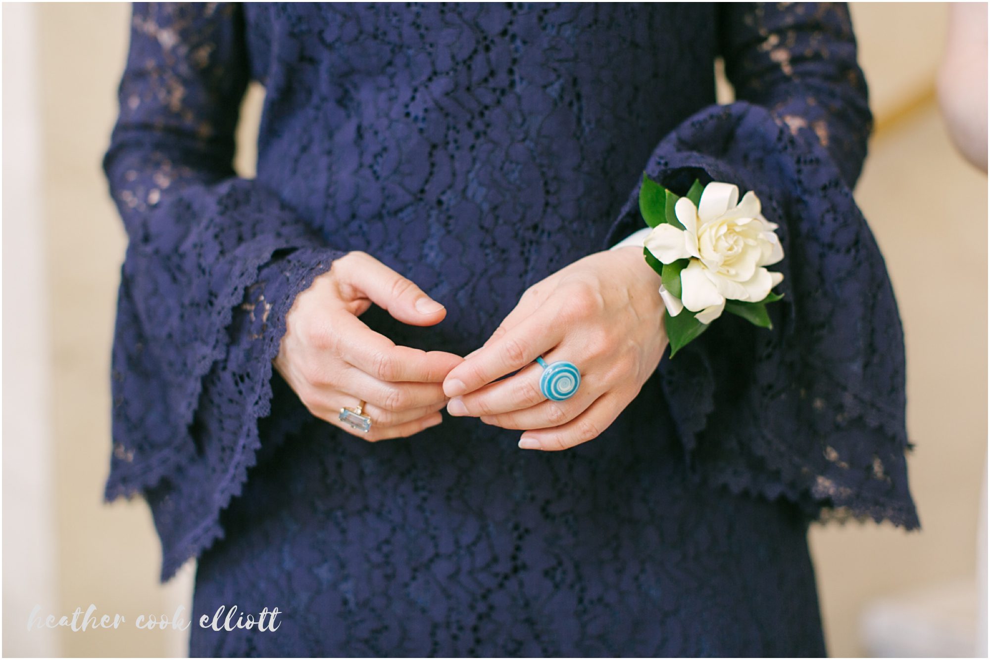 modern Milwaukee courthouse wedding black and white with gardenia