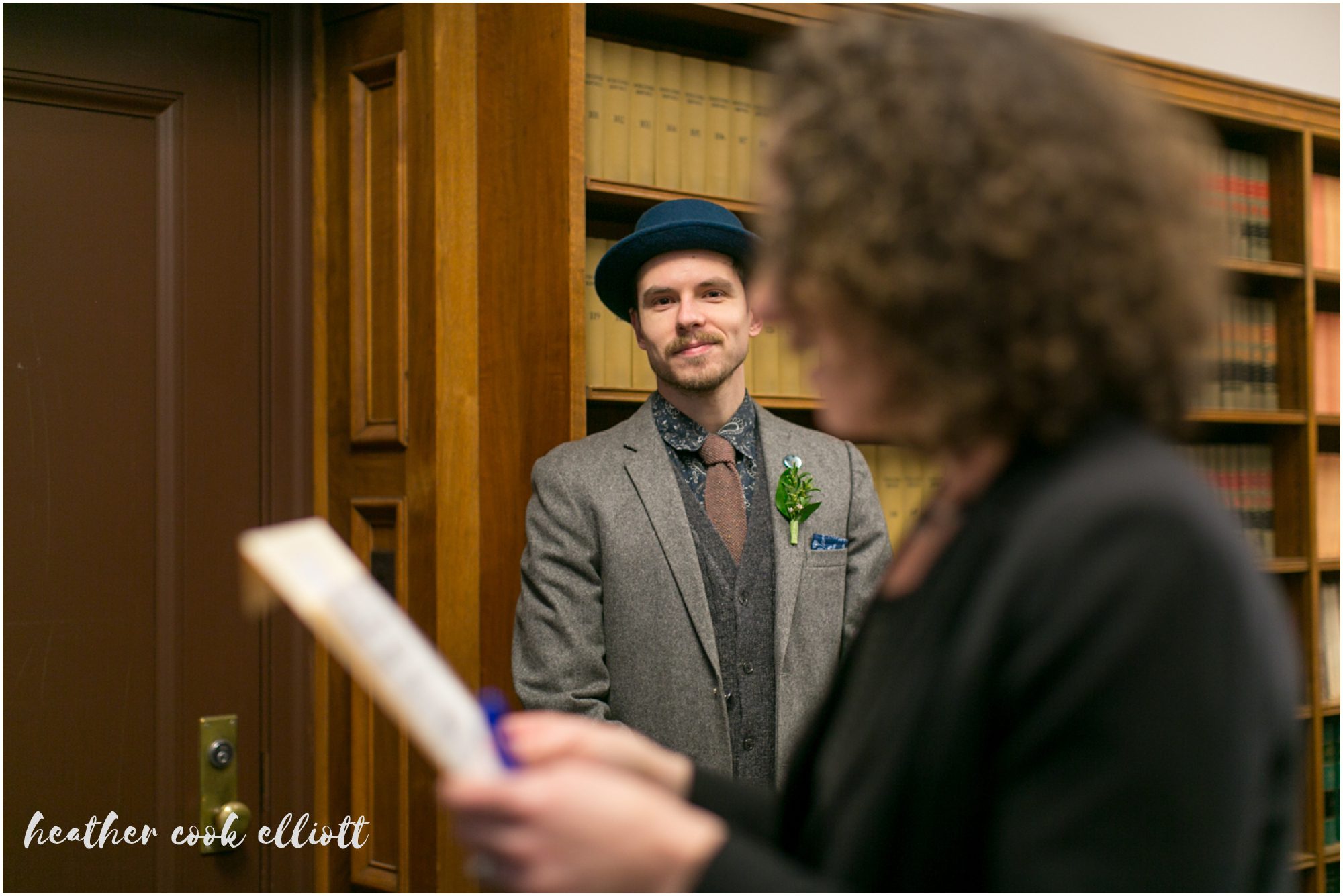 modern Milwaukee courthouse wedding black and white