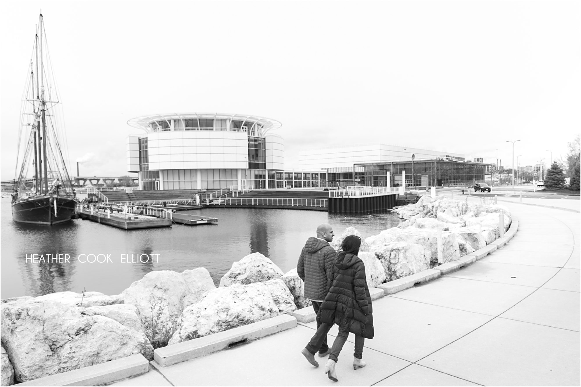 discovery world lakefront engagement
