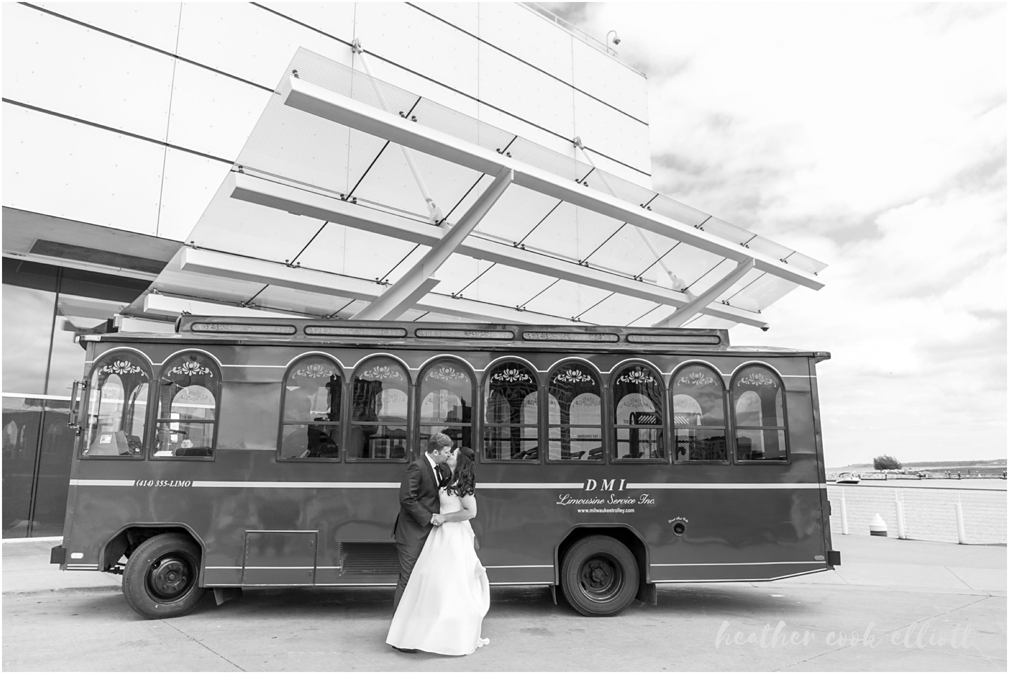 Discovery World Wedding lakeside Milwaukee
