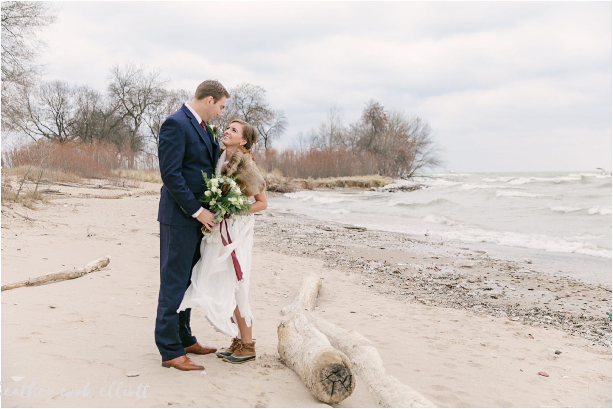 milwaukee winter wedding at the beach