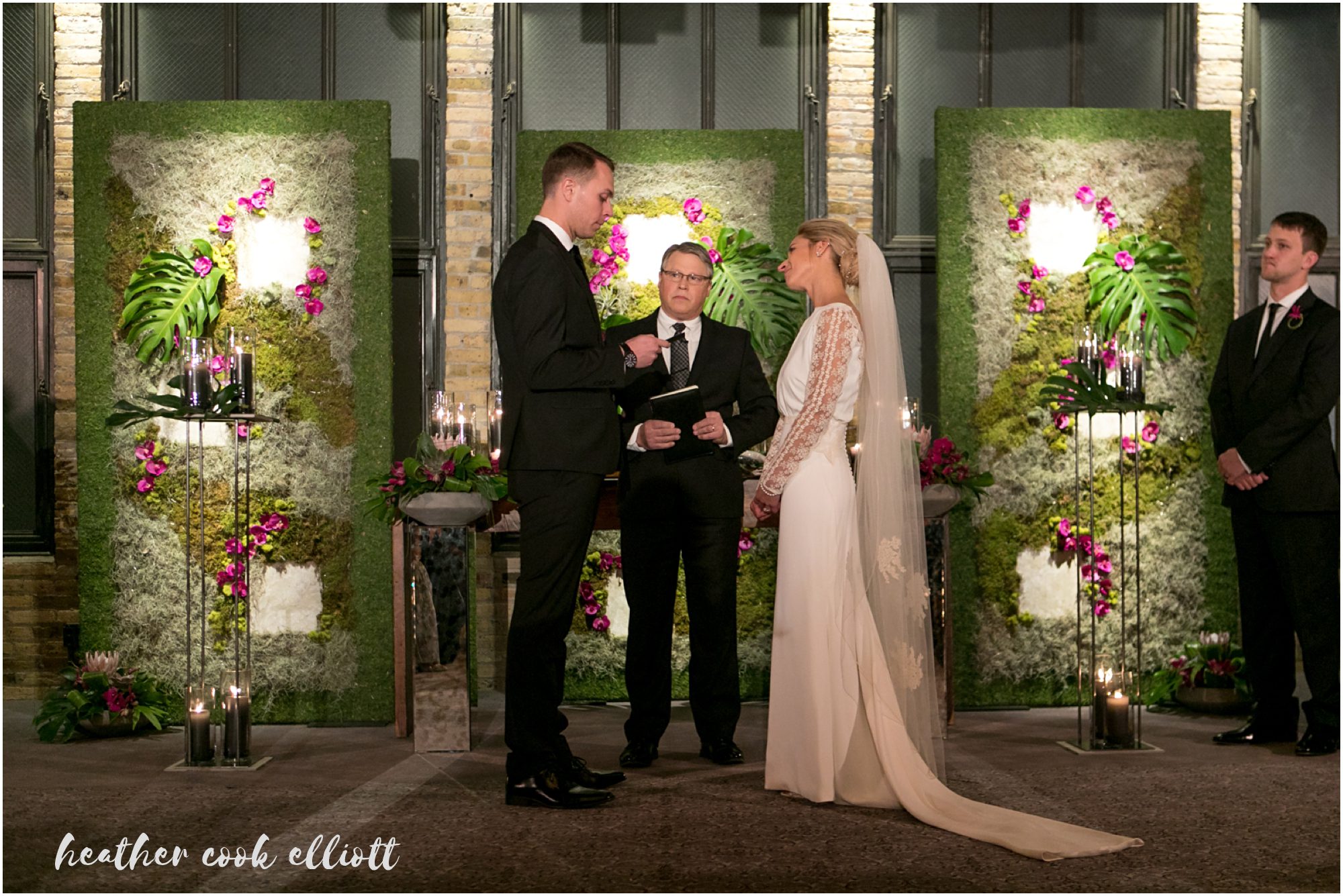 pritzlaff winter wedding in galleria