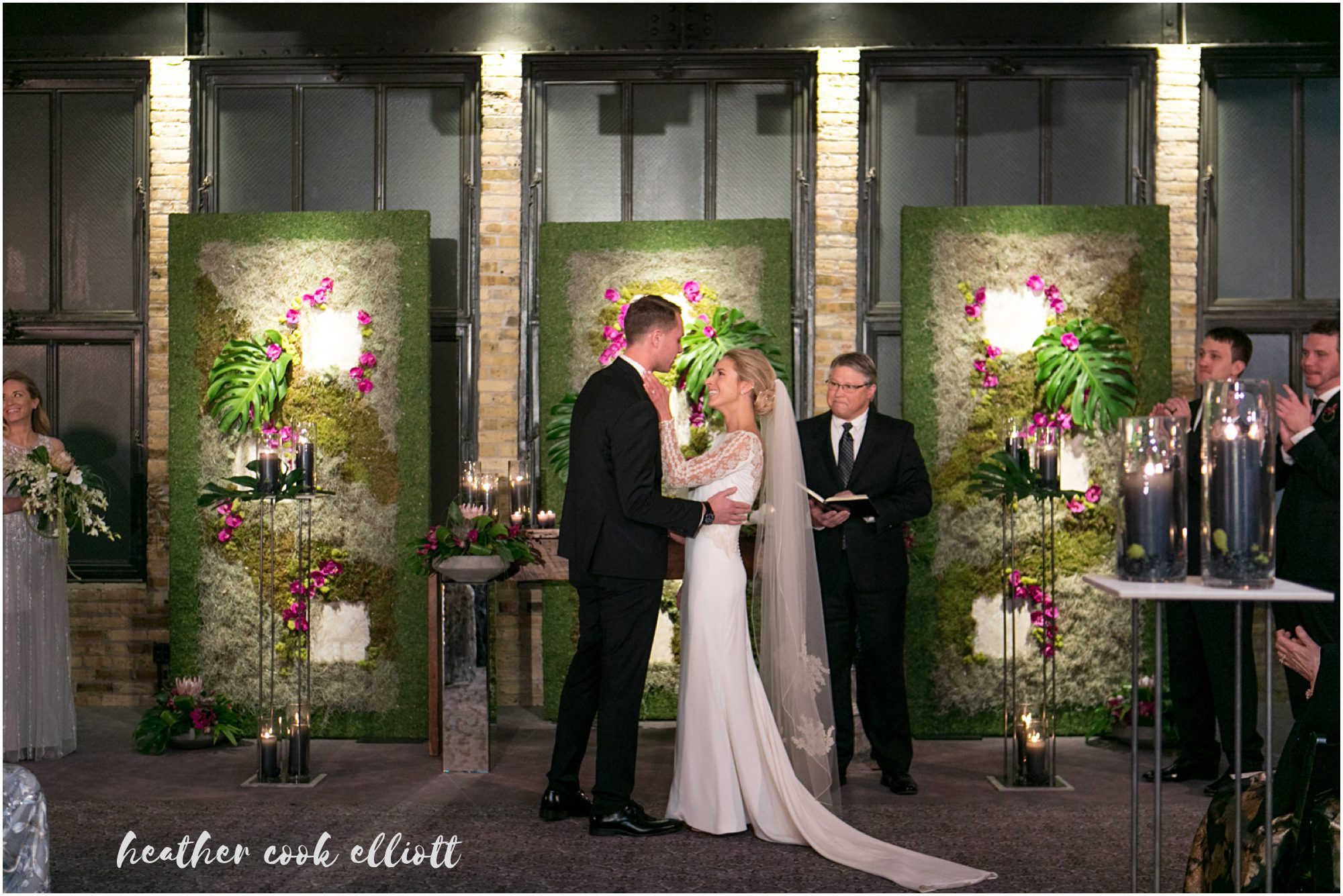 pritzlaff winter wedding in galleria
