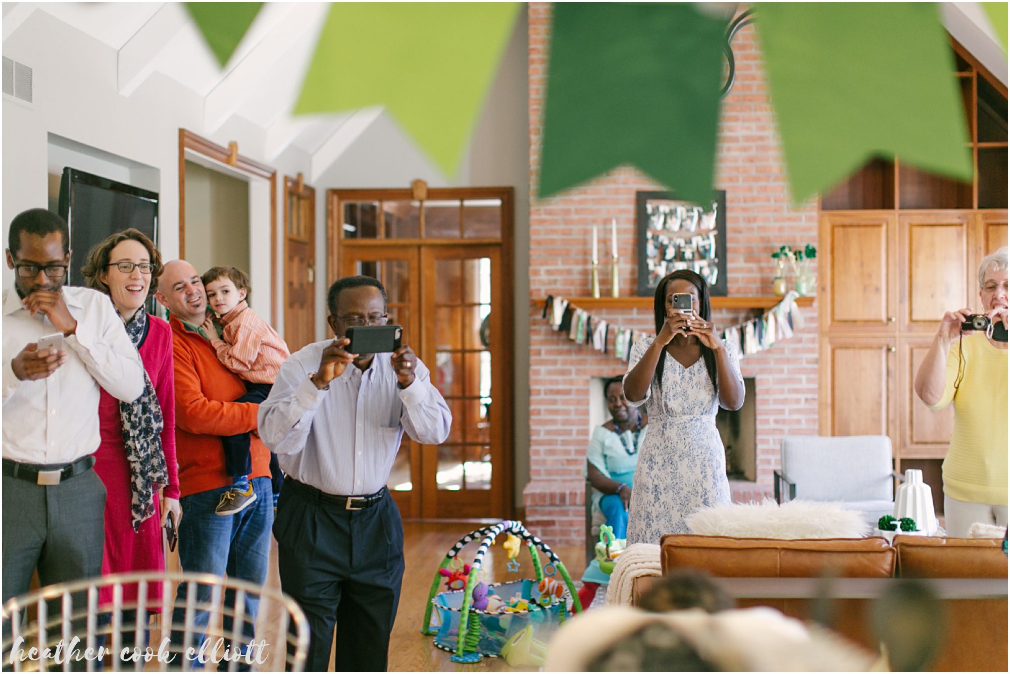 mequon family photographer at home in natural light