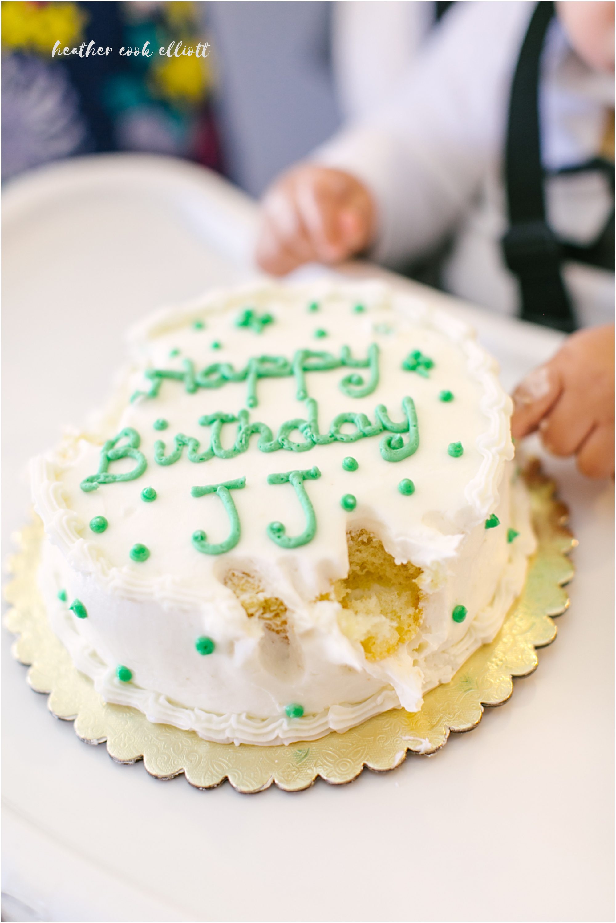 mequon family photographer at home in natural light