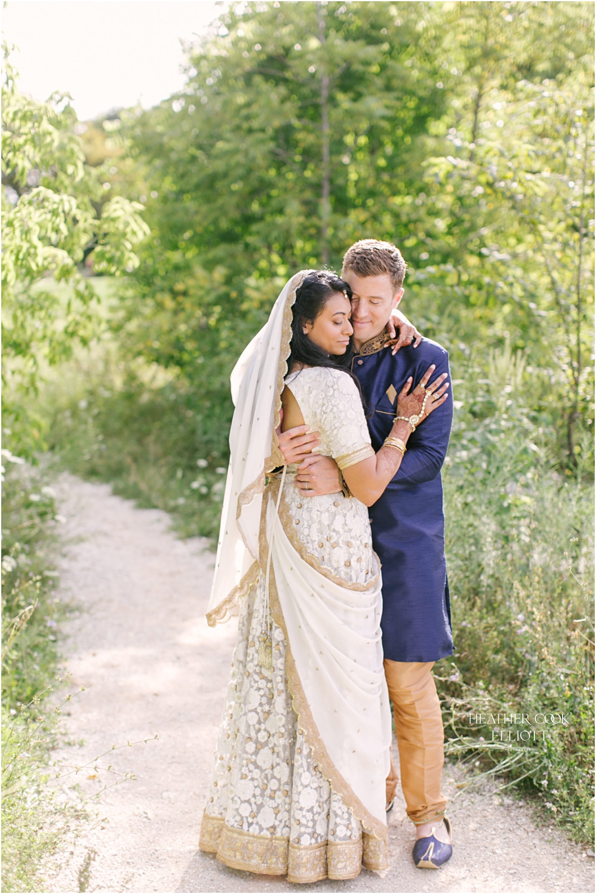 muslim indian fusion wedding in milwaukee portraits