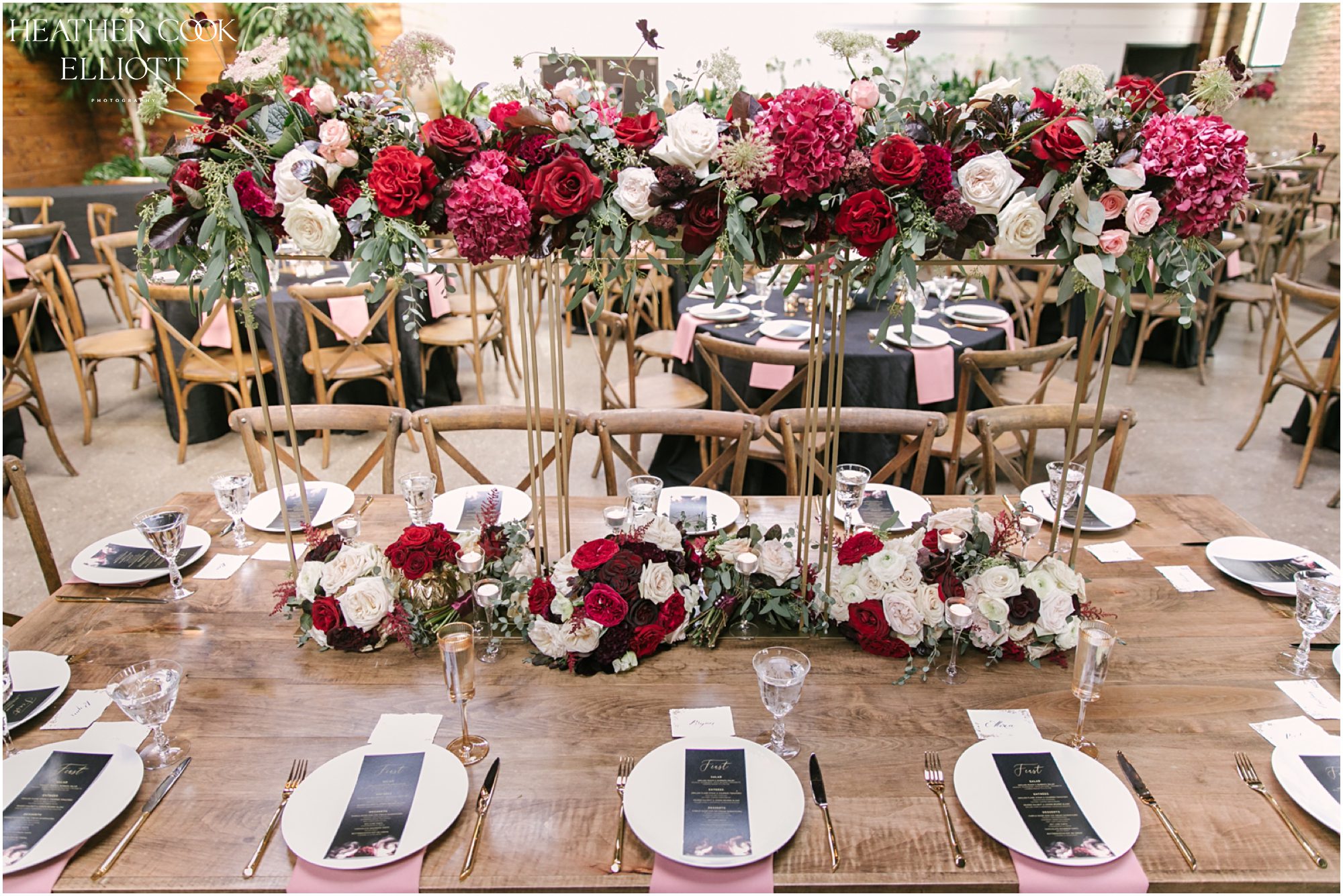 red and black wedding at ivy house details