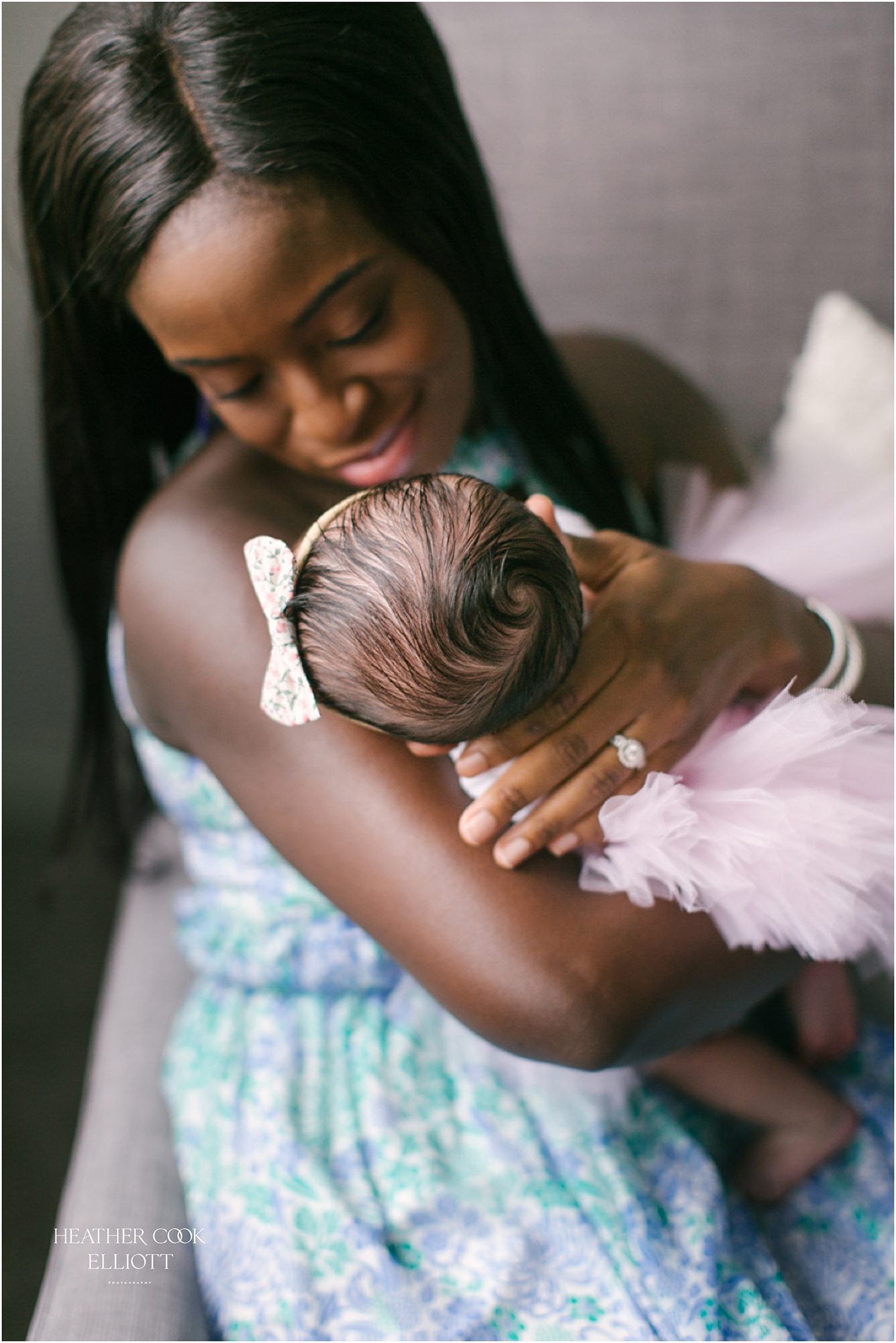 mequon natural light family & newborn session mom and daughter