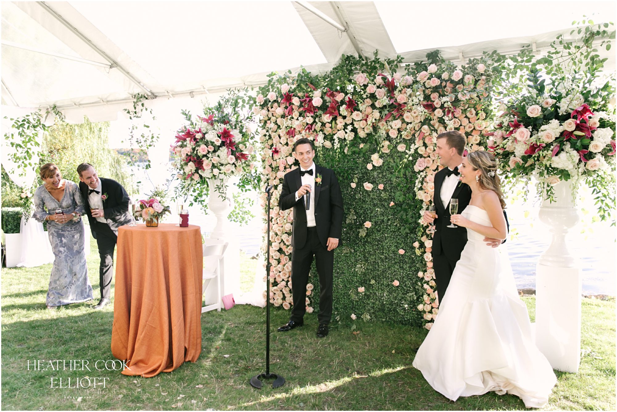 oconomowoc lake wedding with outdoor flower wall 