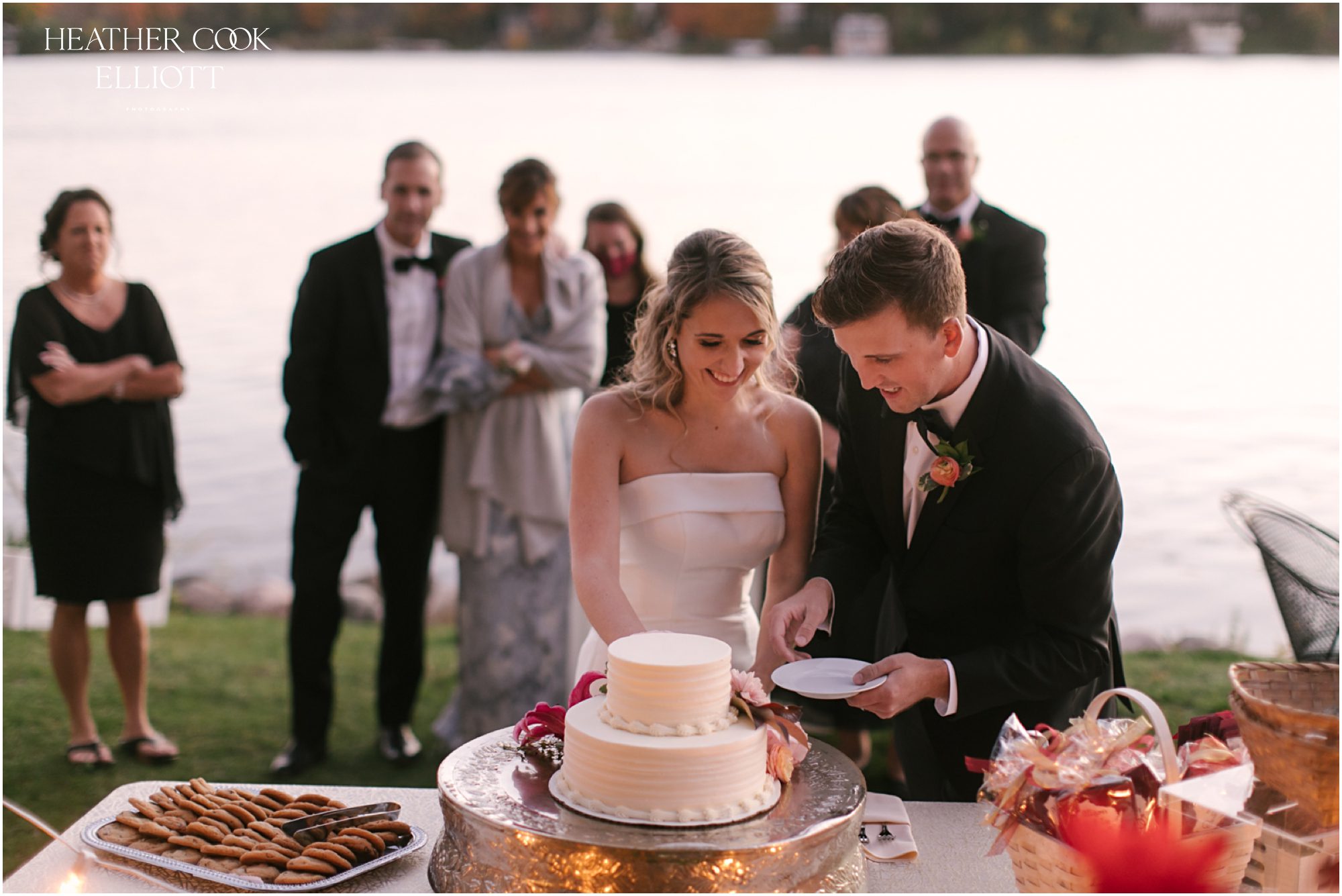 lakeside wedding in oconomowoc