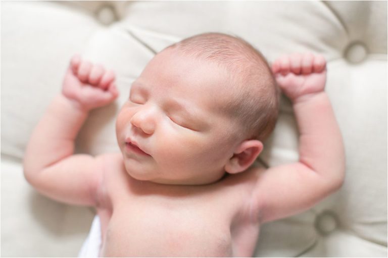 natural light milwaukee newborn photography