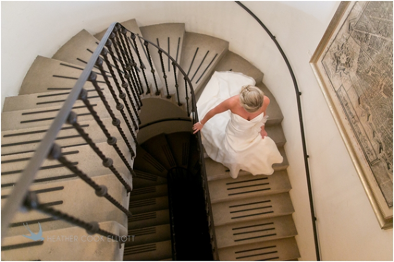 villa terrace milwaukee wedding photographer stairs