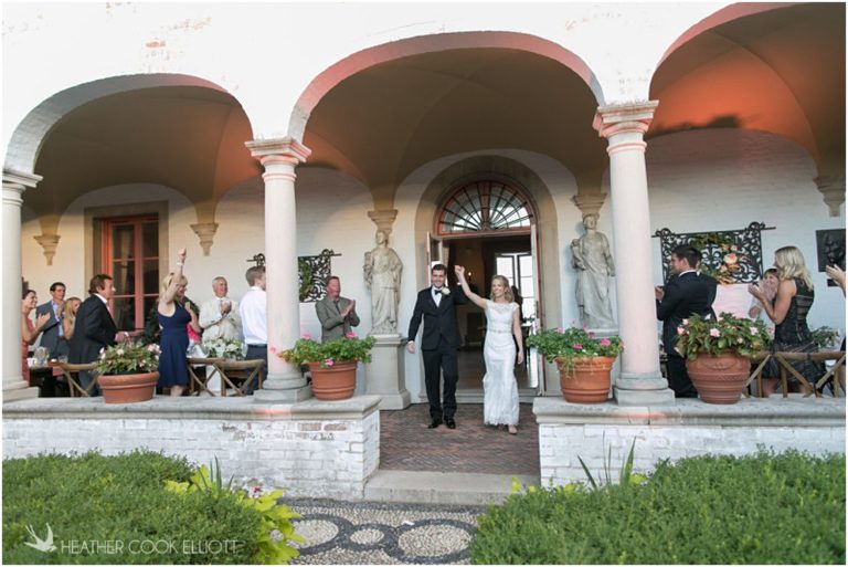 villa terrace milwaukee wedding photographer outdoor wedding