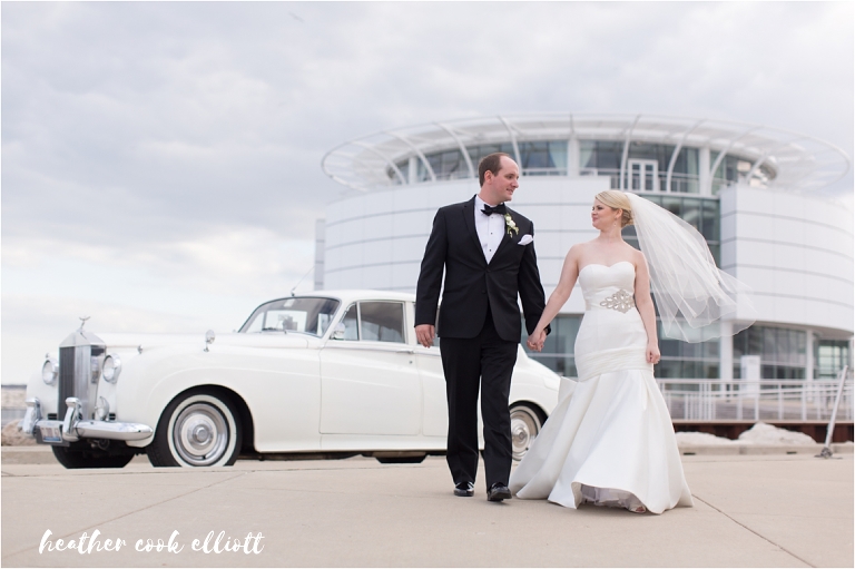 classic wedding getaway car in Chicago and Milwaukee
