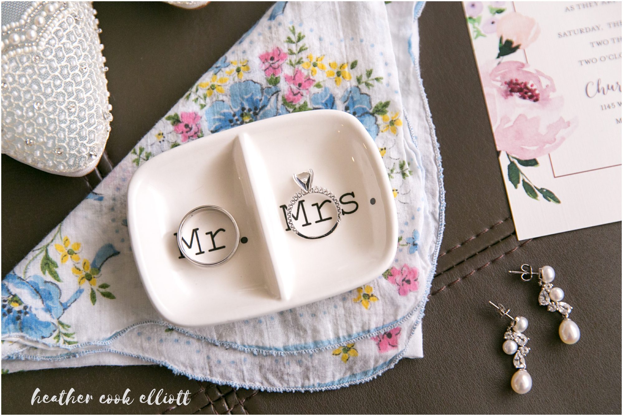 milwaukee wedding photography of getting ready details