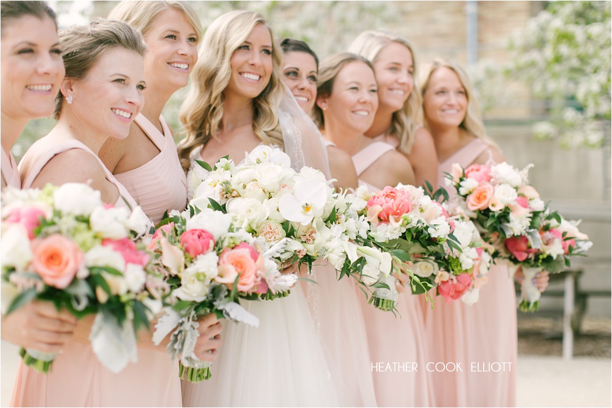 Milwaukee Art Museum Wedding Journeyman Hotel milwaukee spring wedding