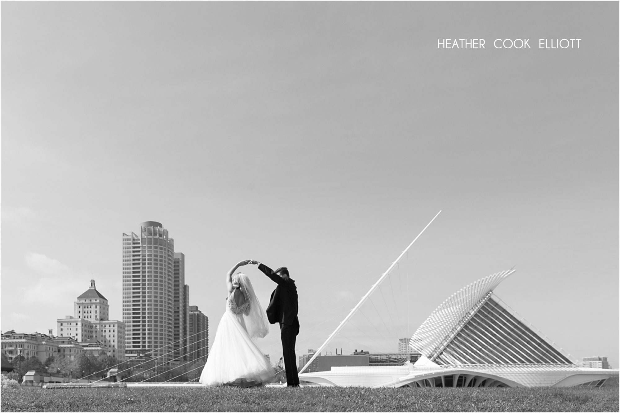 Milwaukee Art Museum Wedding milwaukee spring wedding