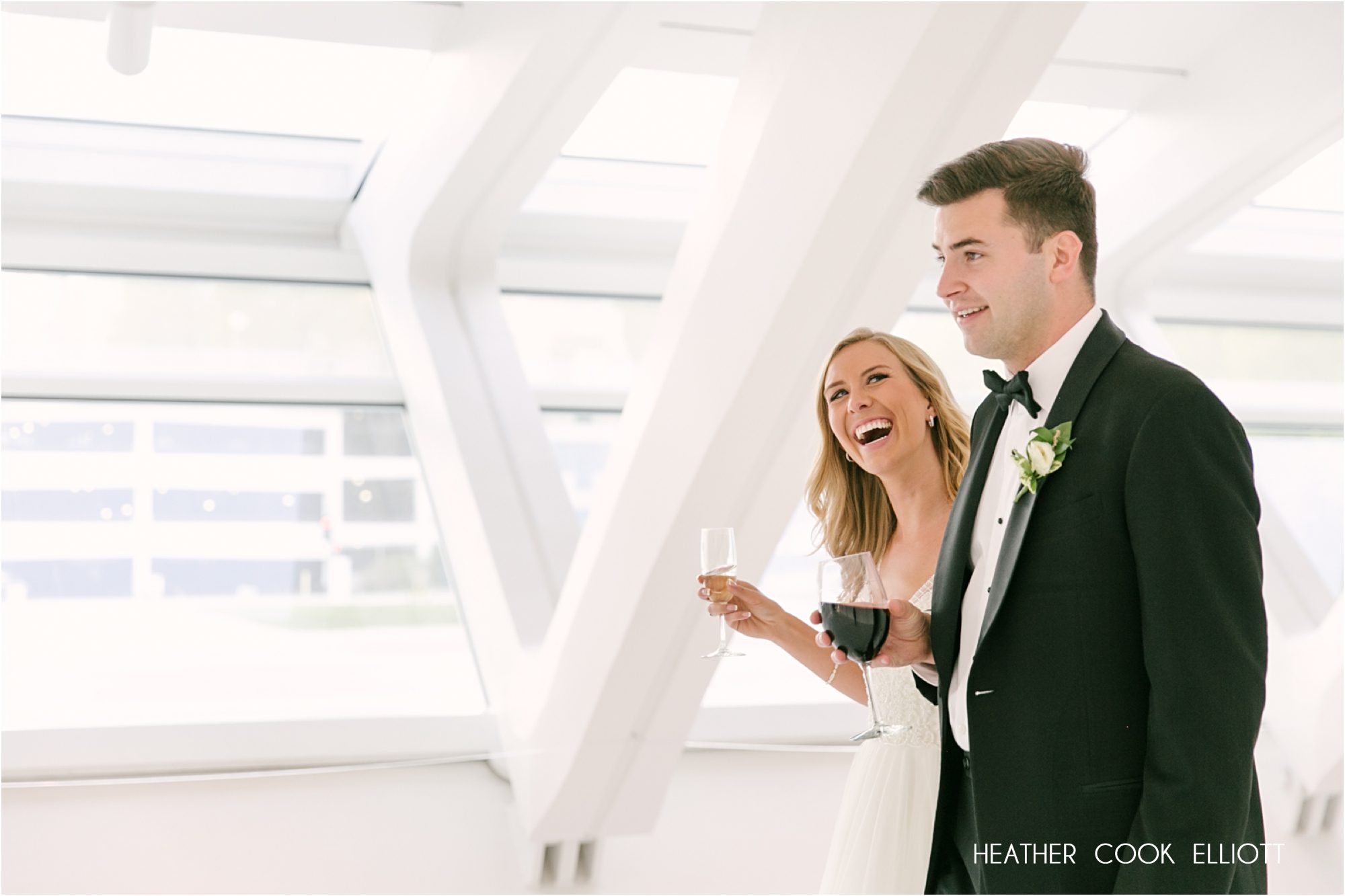 blacktie Milwaukee Art Museum Wedding 