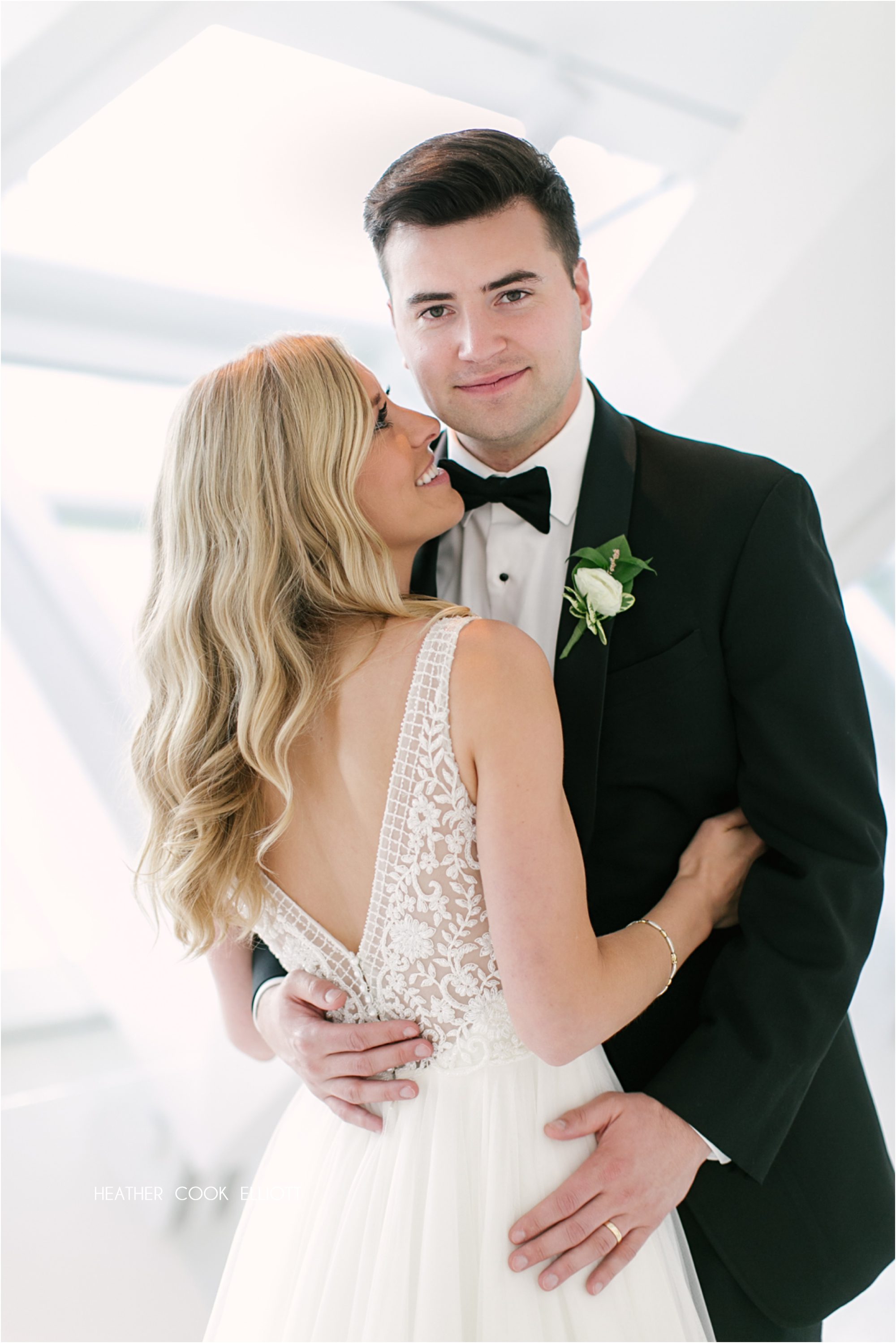 blacktie Milwaukee Art Museum Wedding 