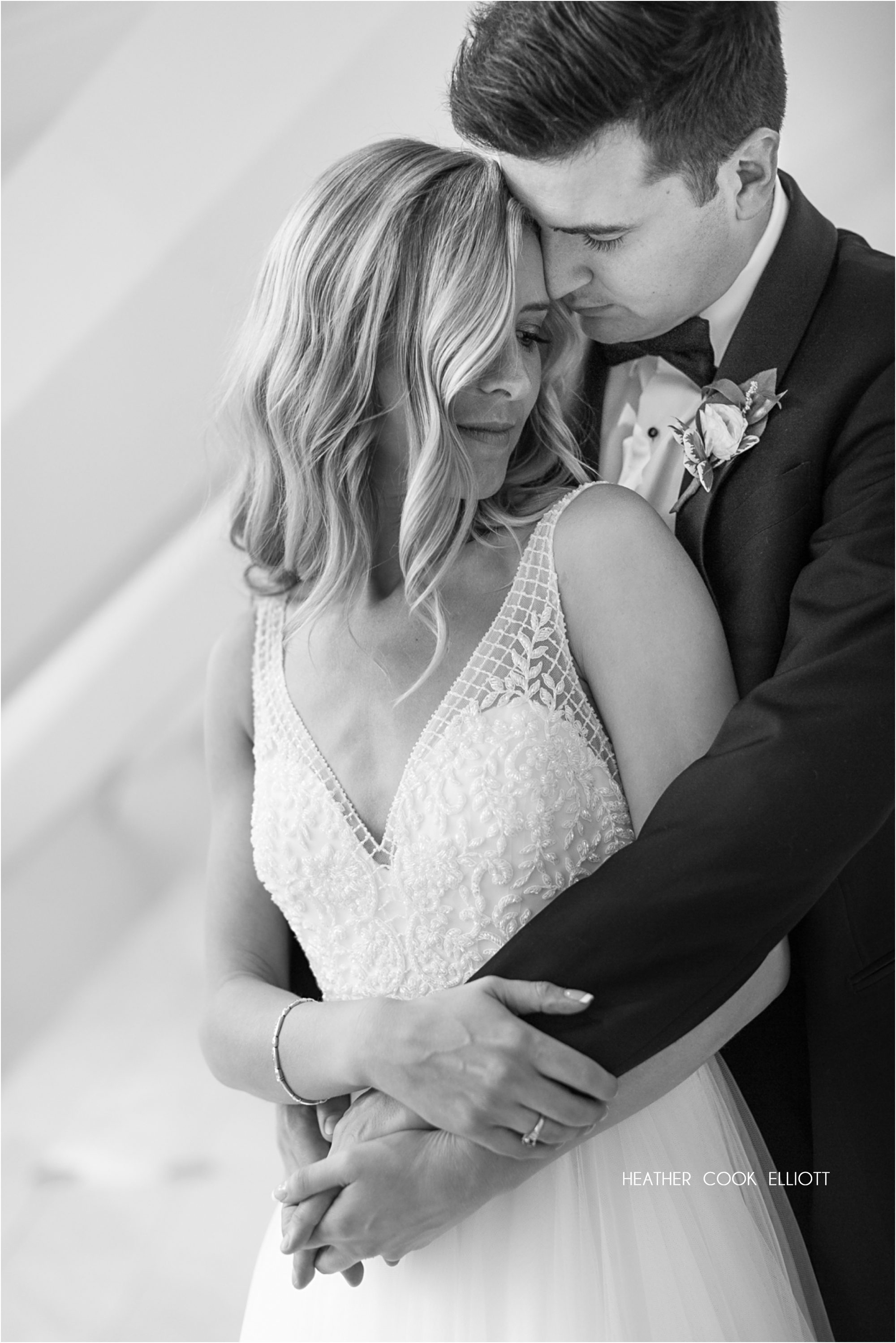 blacktie Milwaukee Art Museum Wedding 