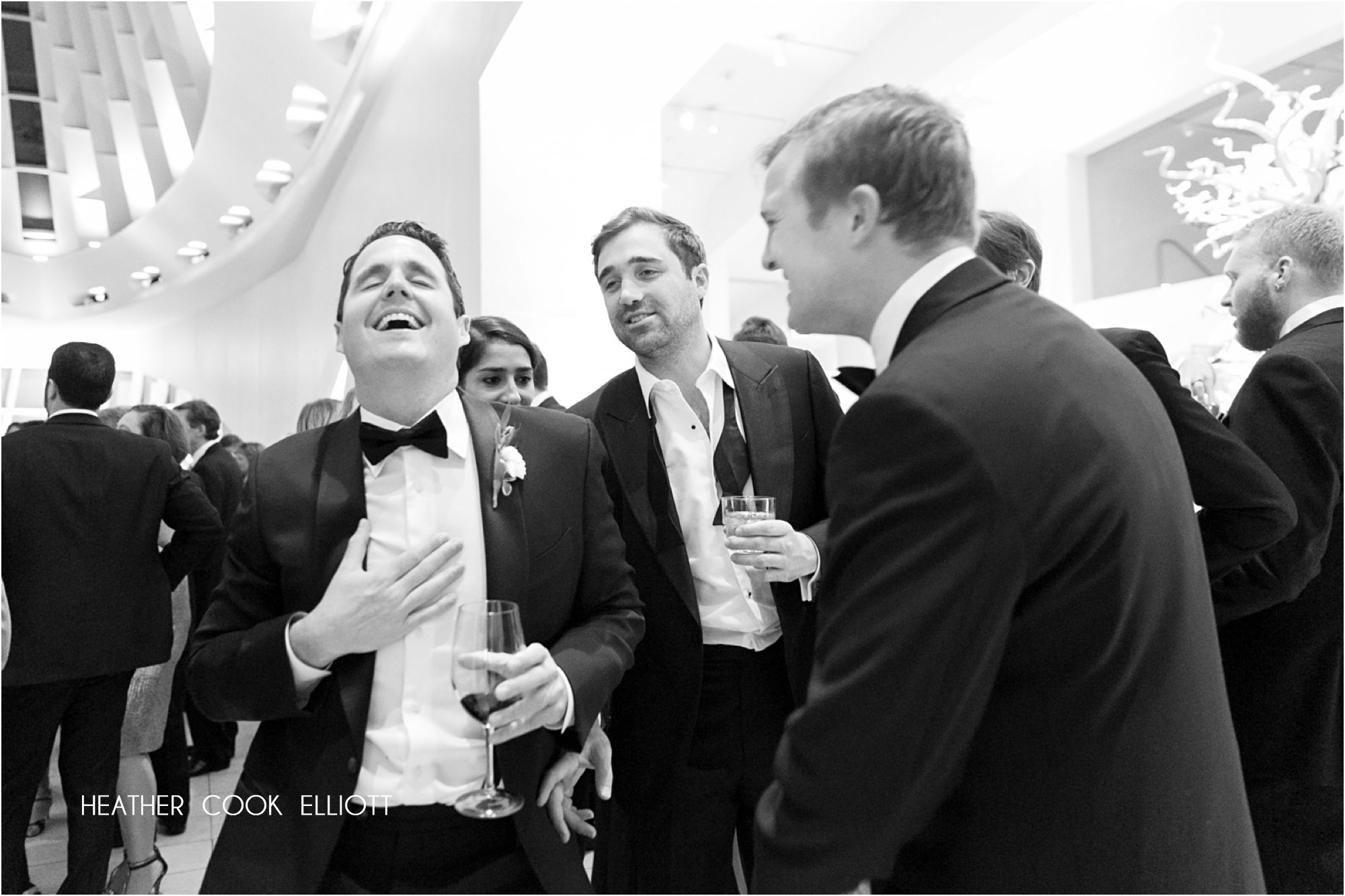 Milwaukee Art Museum Wedding reception dancing