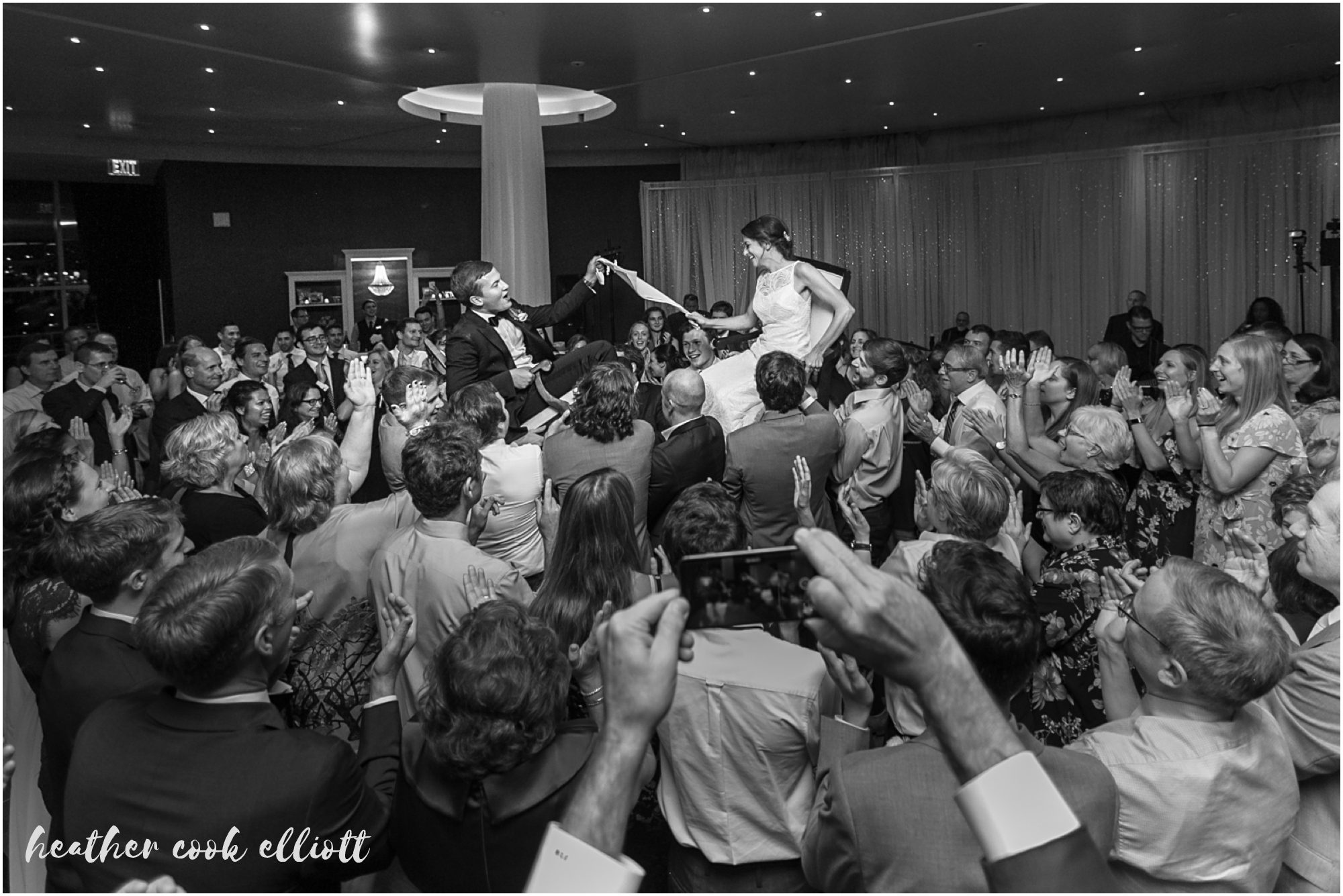 pilot house discovery world wedding hora