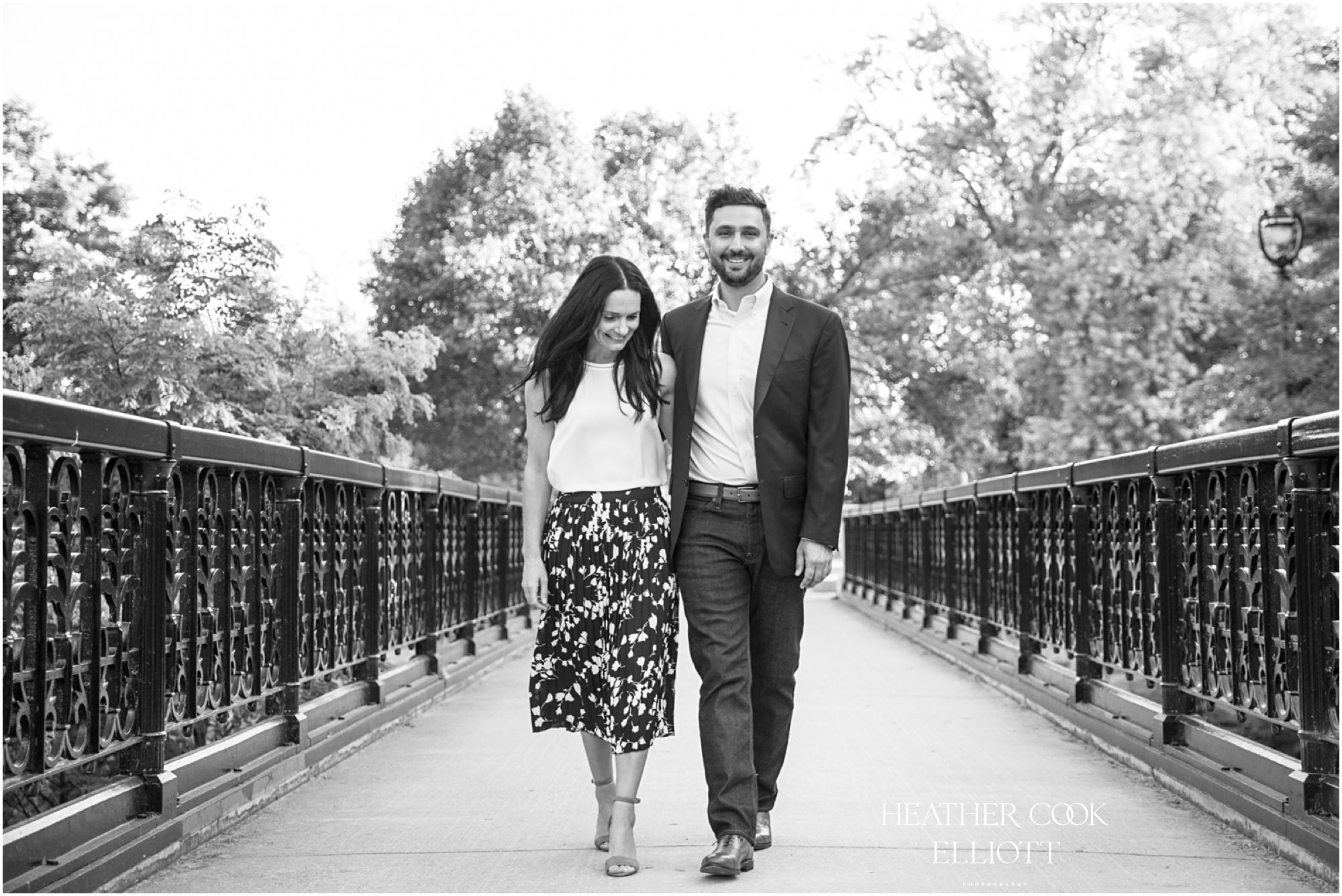 milwaukee sunset engagement at lake park