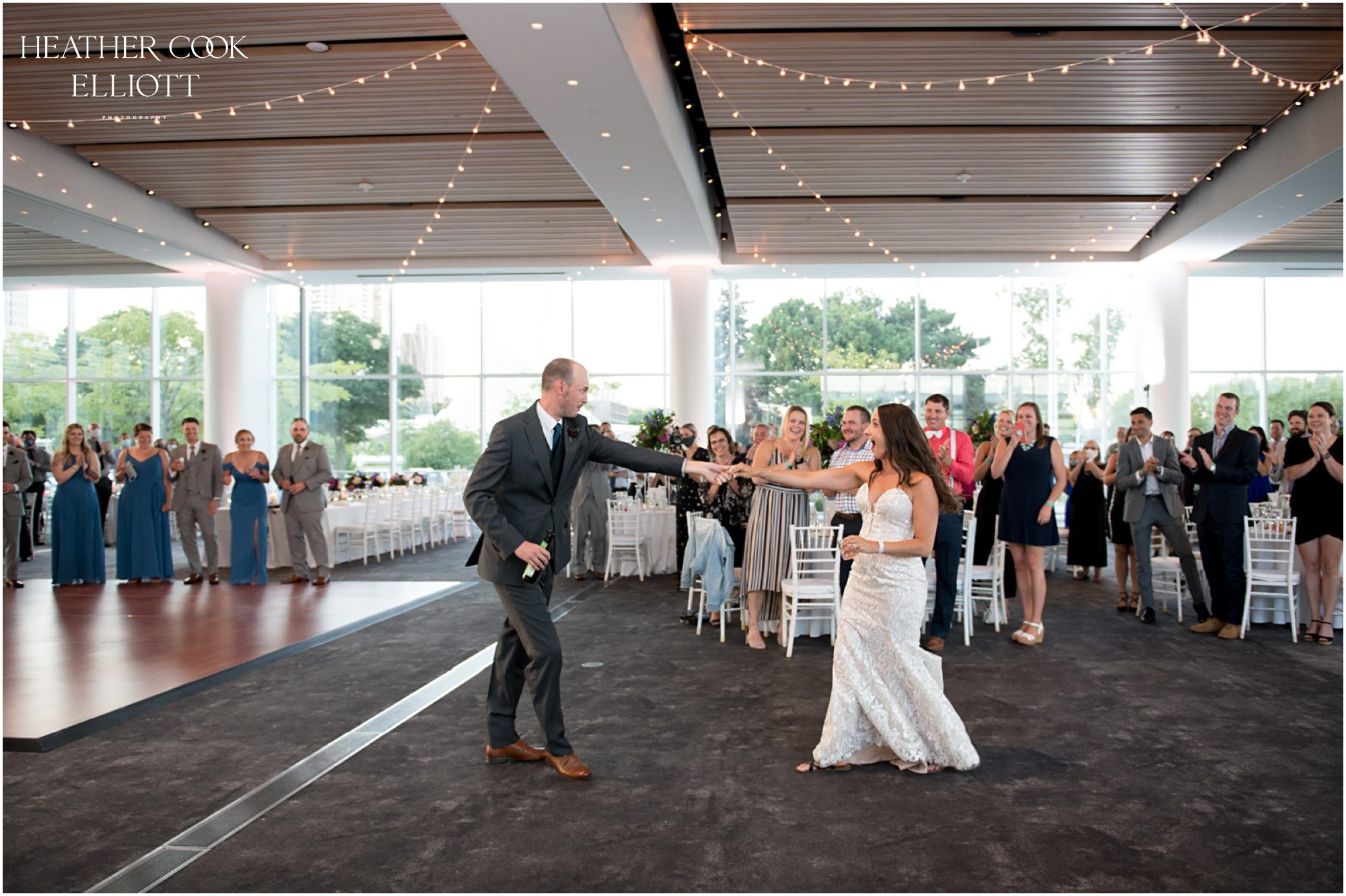discovery world lakefront pavilion reception and toasts