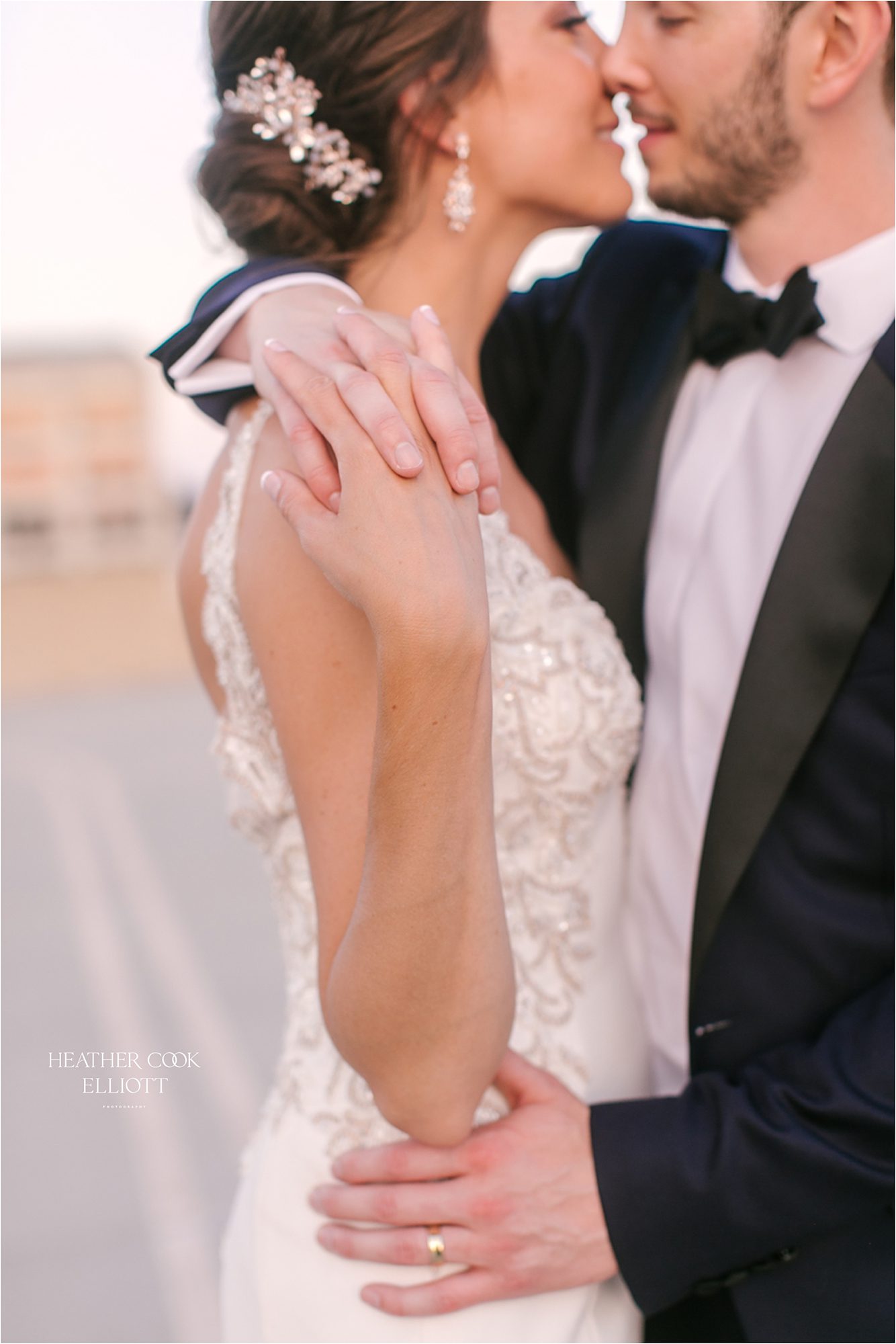 milwaukee hilton city center wedding sunset photos
