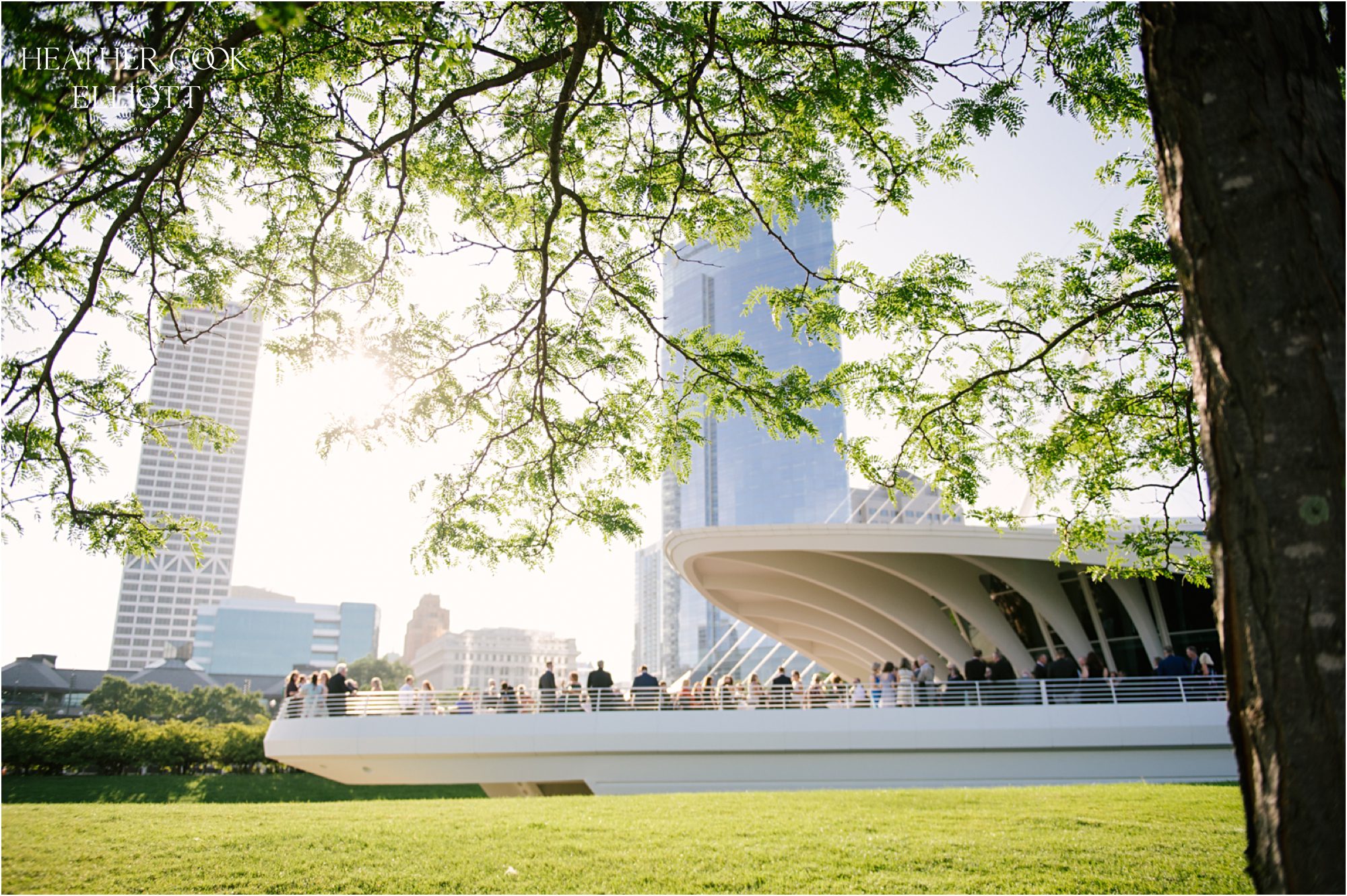 milwaukee art museum summer wedding reception 