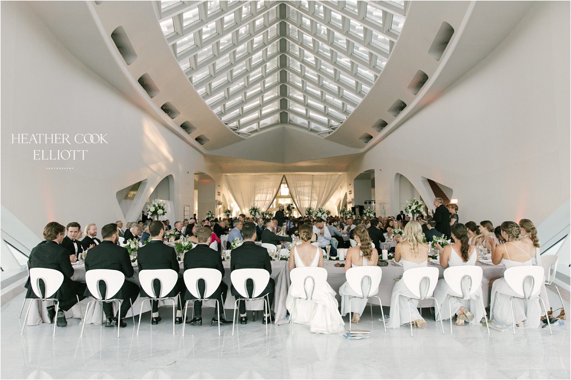 milwaukee art museum summer wedding reception 