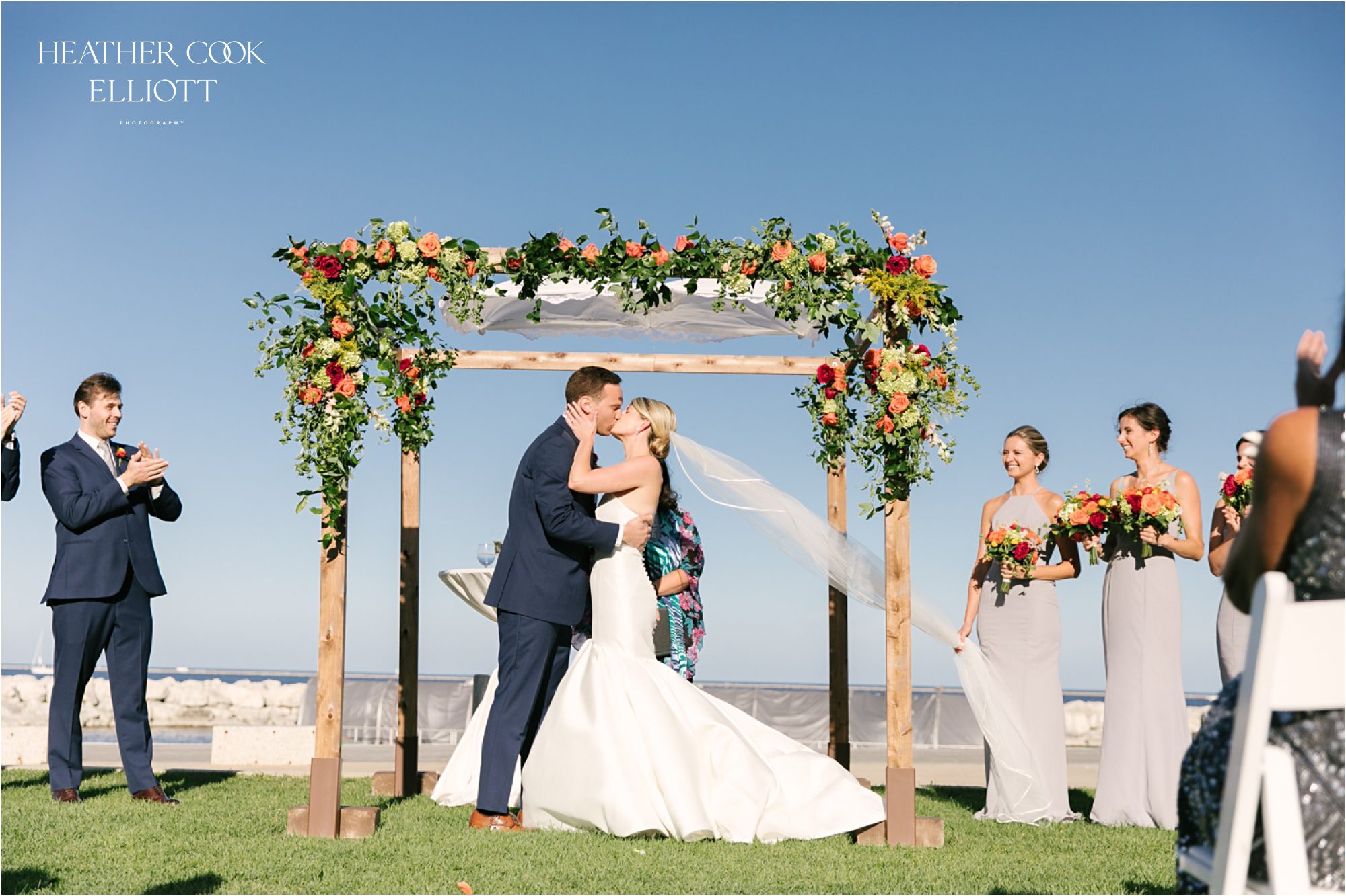 discovery world outdoor jewish wedding