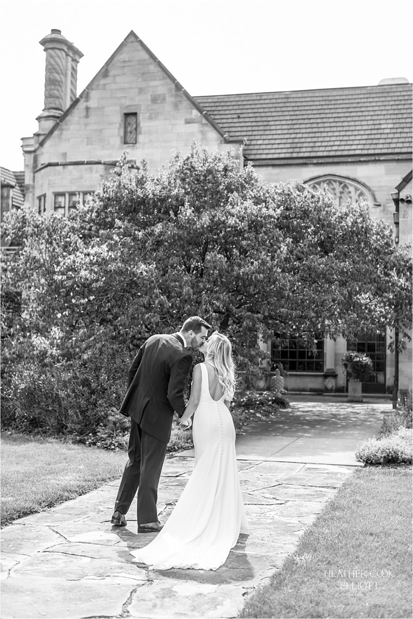 paine art center and gardens wedding