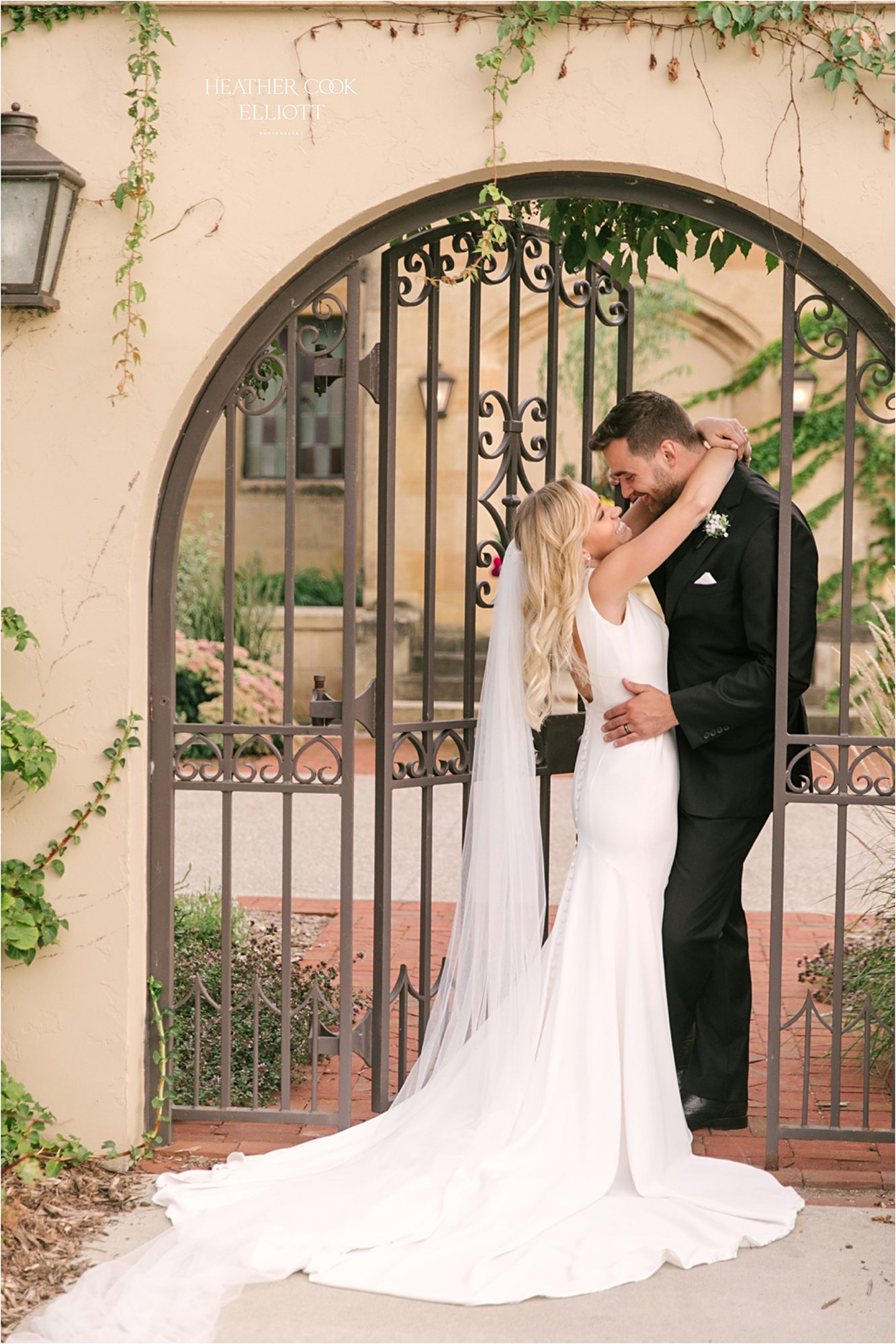 paine art center and gardens wedding