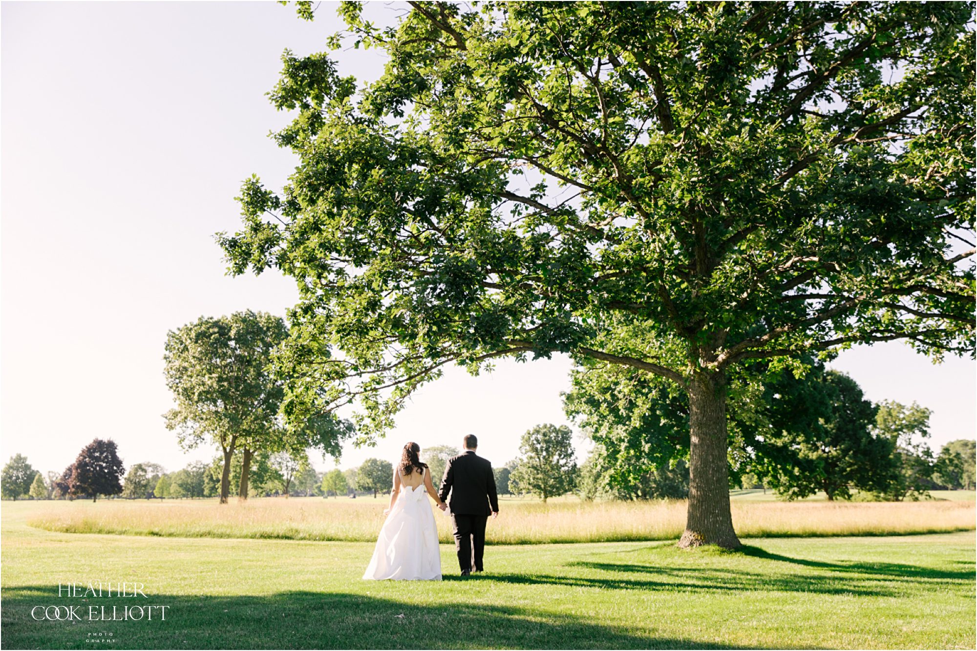 bluemound country club classic traditional wedding