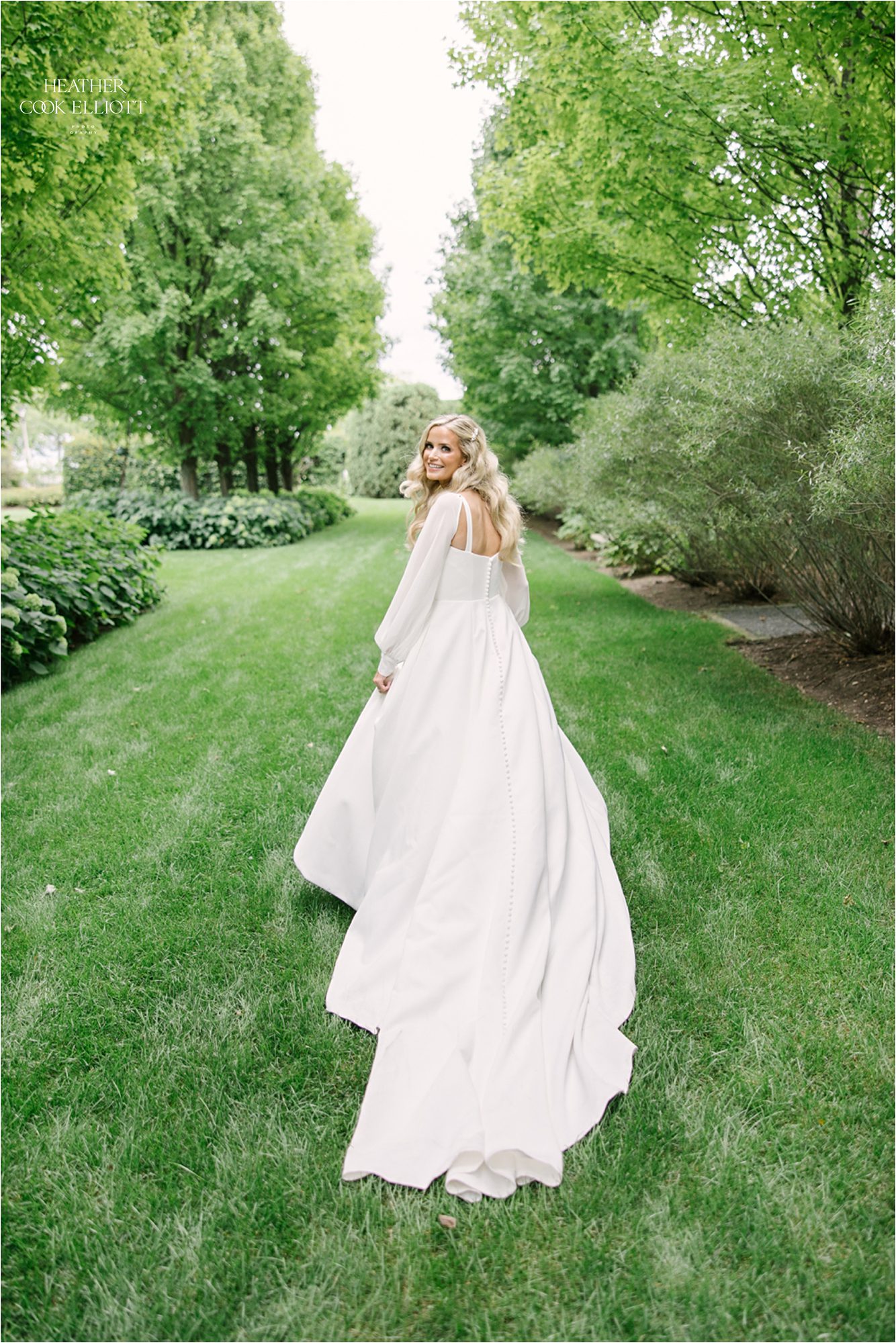 villa terrace first look and bridal portraits