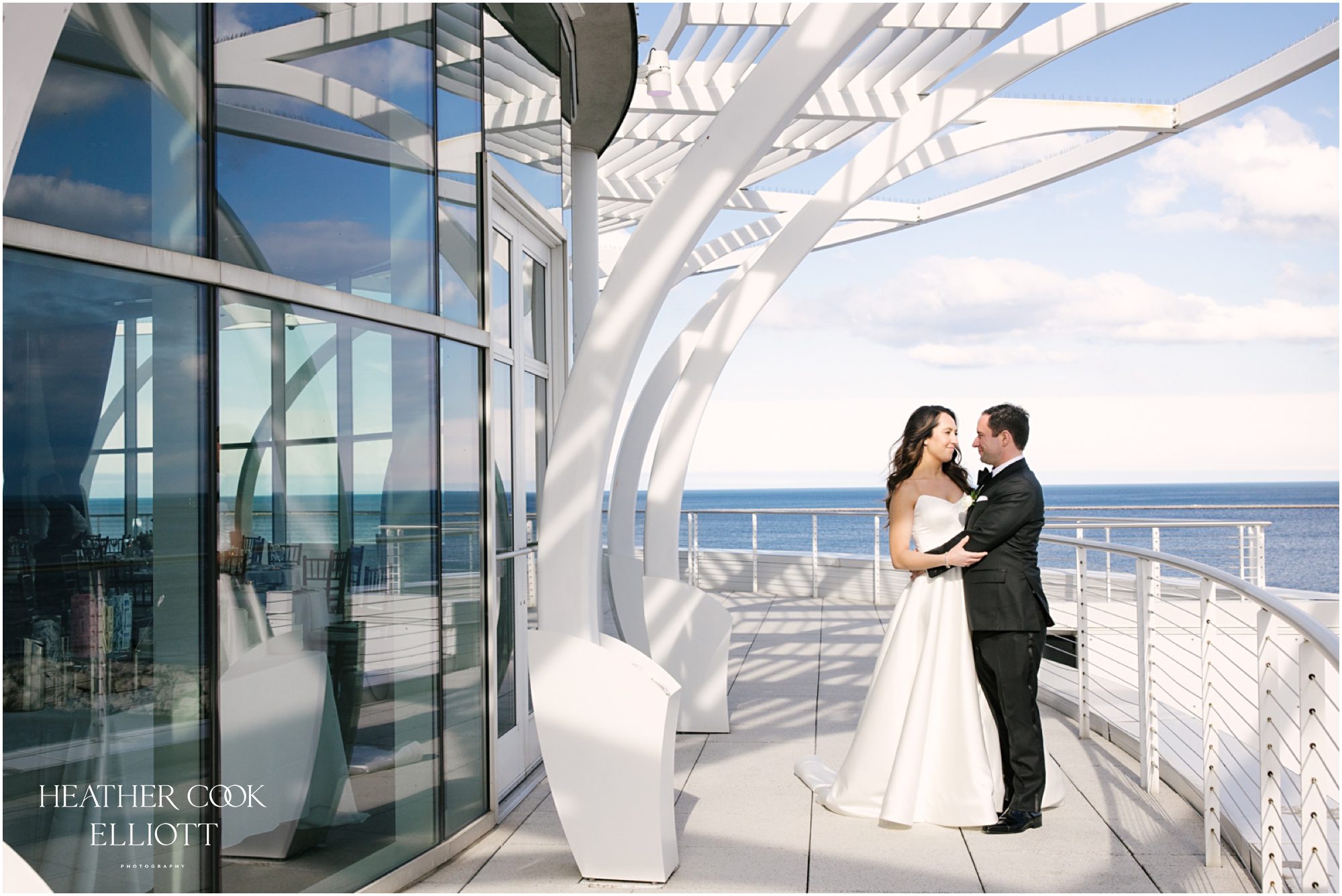 discovery world pilot house bridal portraits