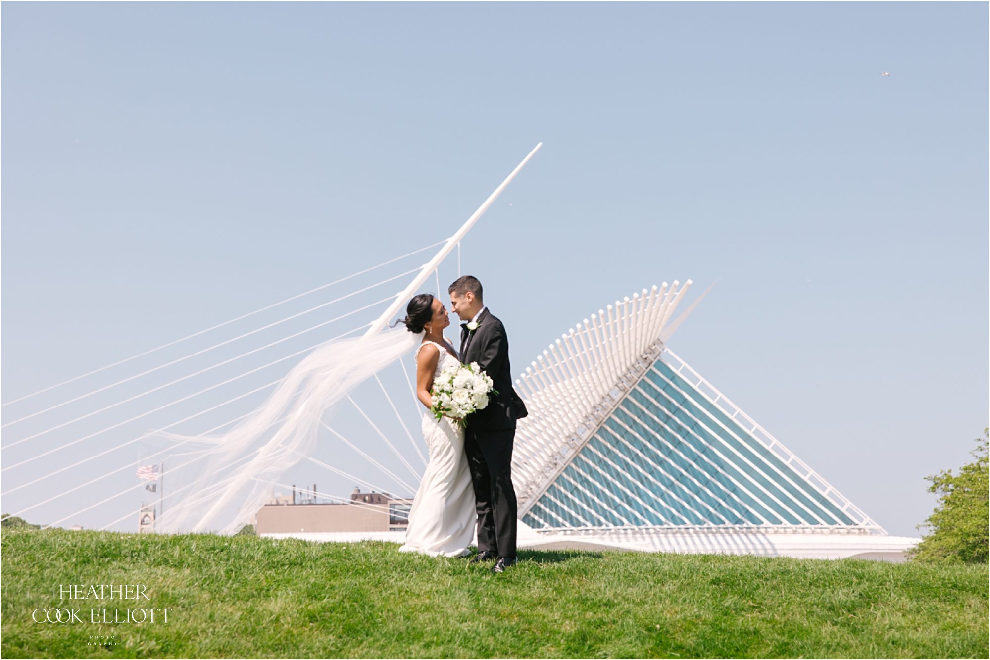 milwaukee art museum summer wedding